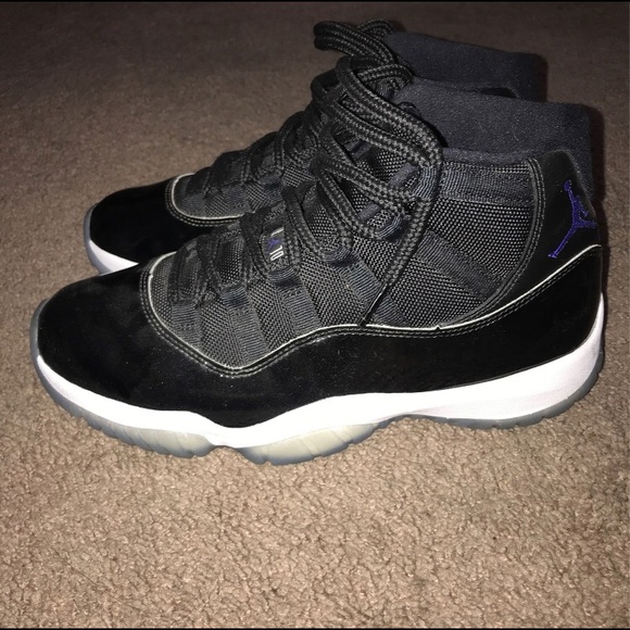 2016 Jordan 11 Space Jam - Picture 6 of 9